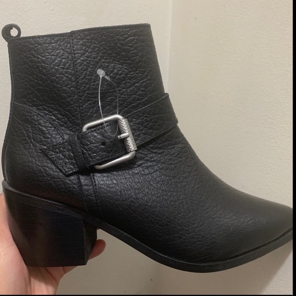 NEW Leather Heeled Black Boots from Plenty Store - Picture 2 of 12